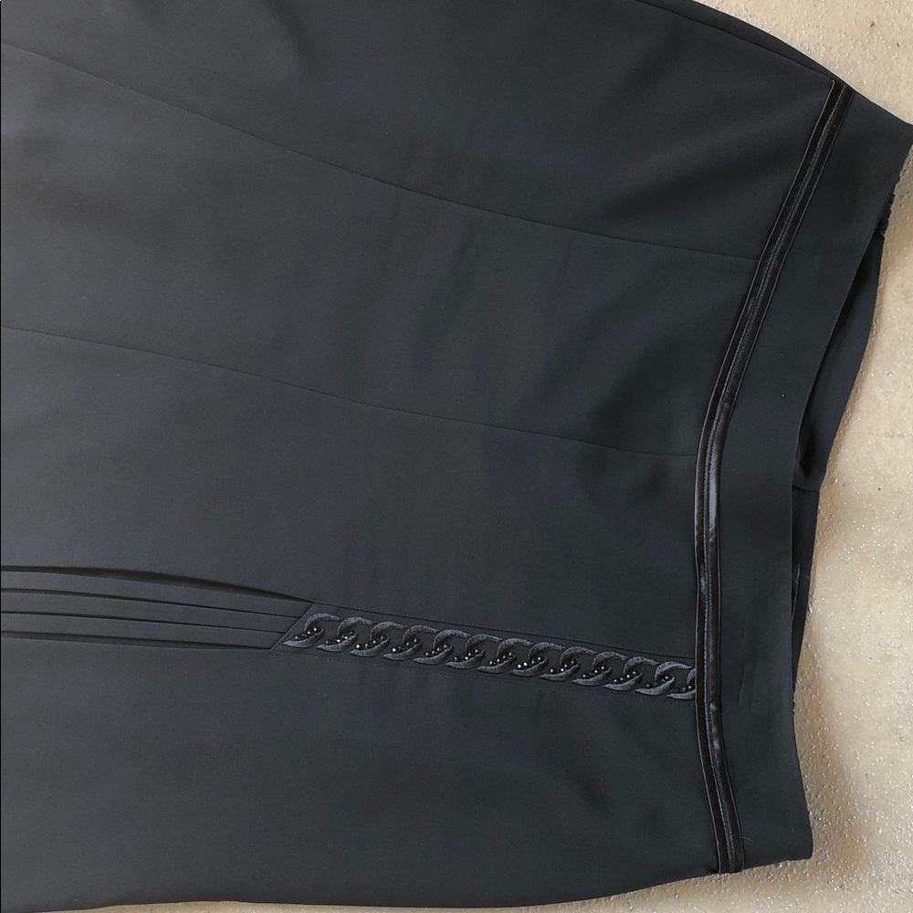 Sleek Black Midi Skirt with Chain-Trim Detail